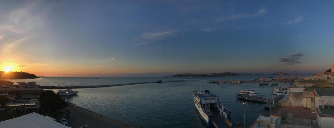 Vento Di Mare Panzió Procida Kültér fotó